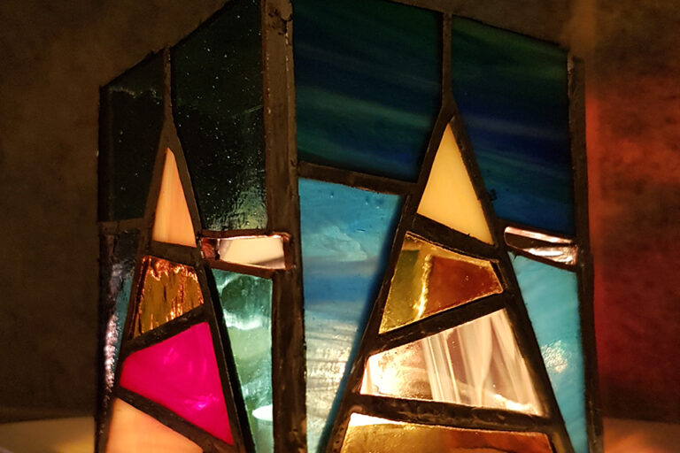 vitraaž_küünlaümbris2_Qpeale küünla-vitraaž_Qpeale