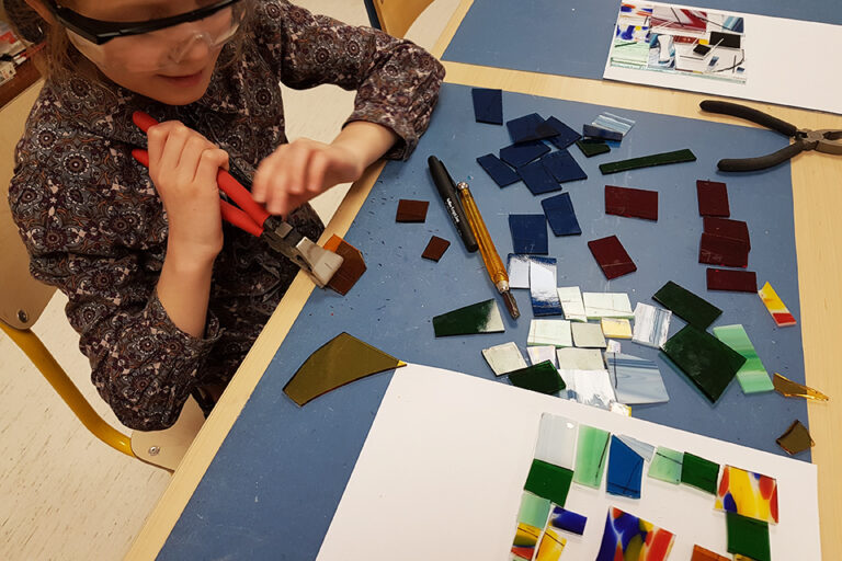 Qpeale kunstiring_klaasisulatuse töötuba_vaagen_2 Qpeale klaasistuudio töötuba