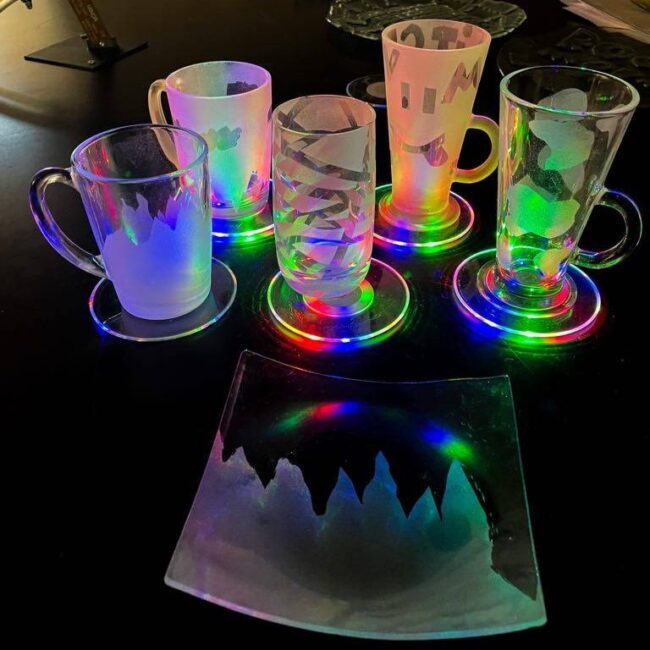 Qpeale klaasistuudio töötuba Laste sünnipäev liivsöövitus